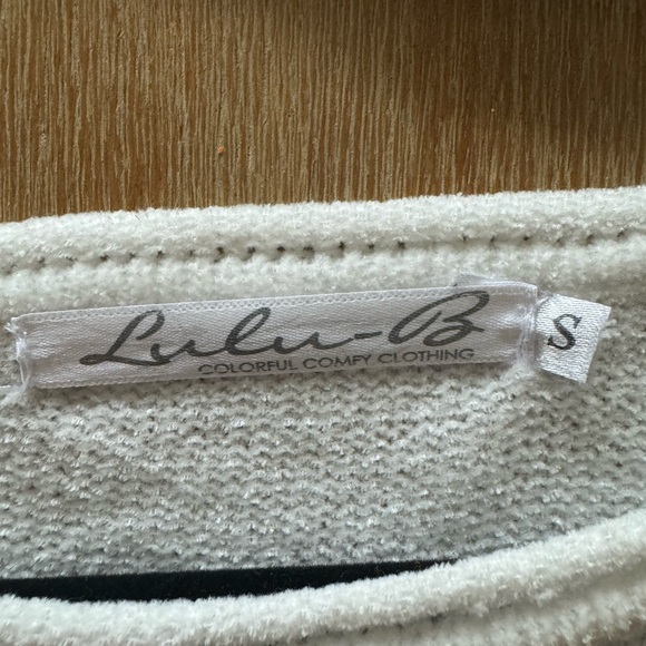 Lulu B White Anchor Chenille Sweater - Picture 12 of 12